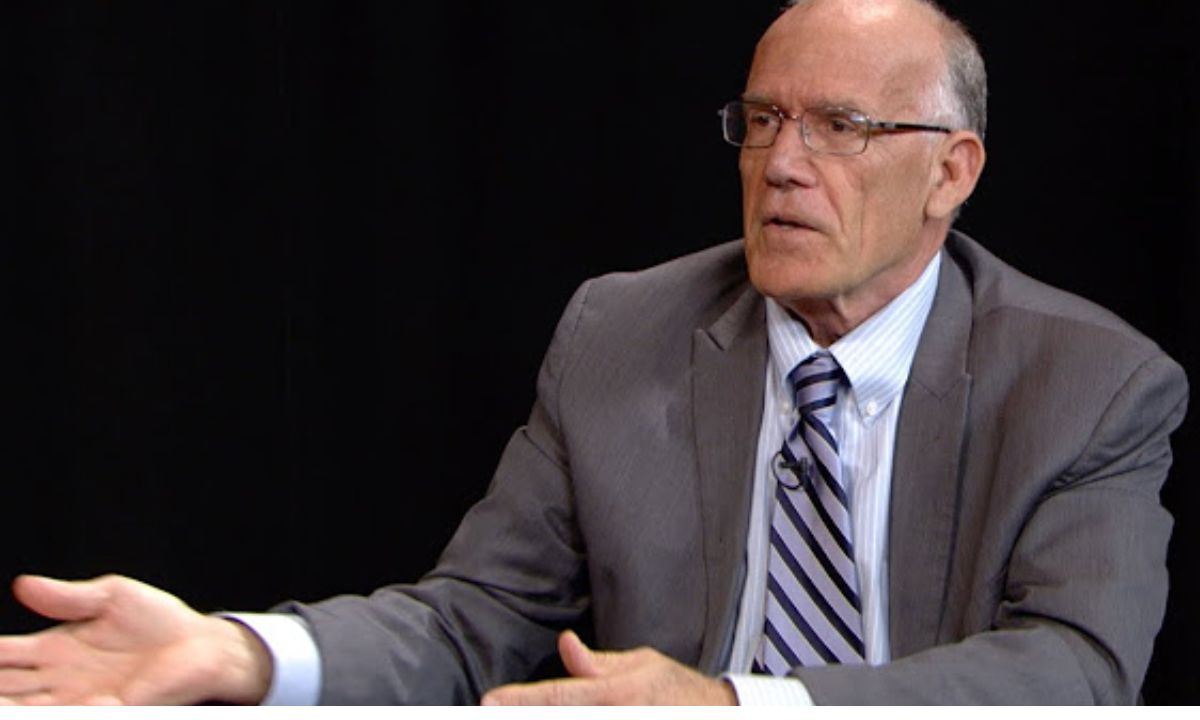 Victor Davis Hanson Net Worth: A Complete Financial Portrait